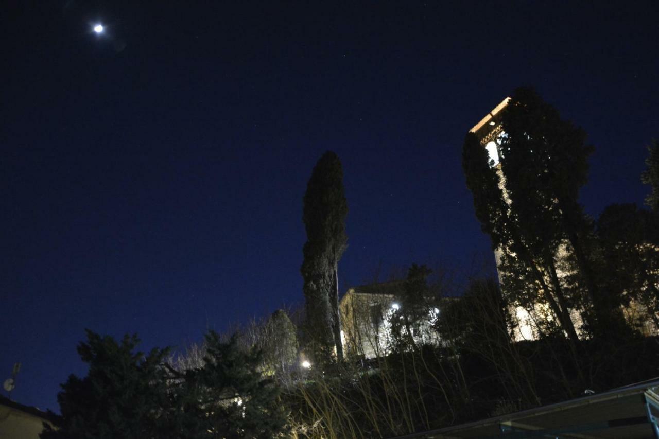 Borgo Della Rocca Montemurlo Exterior foto